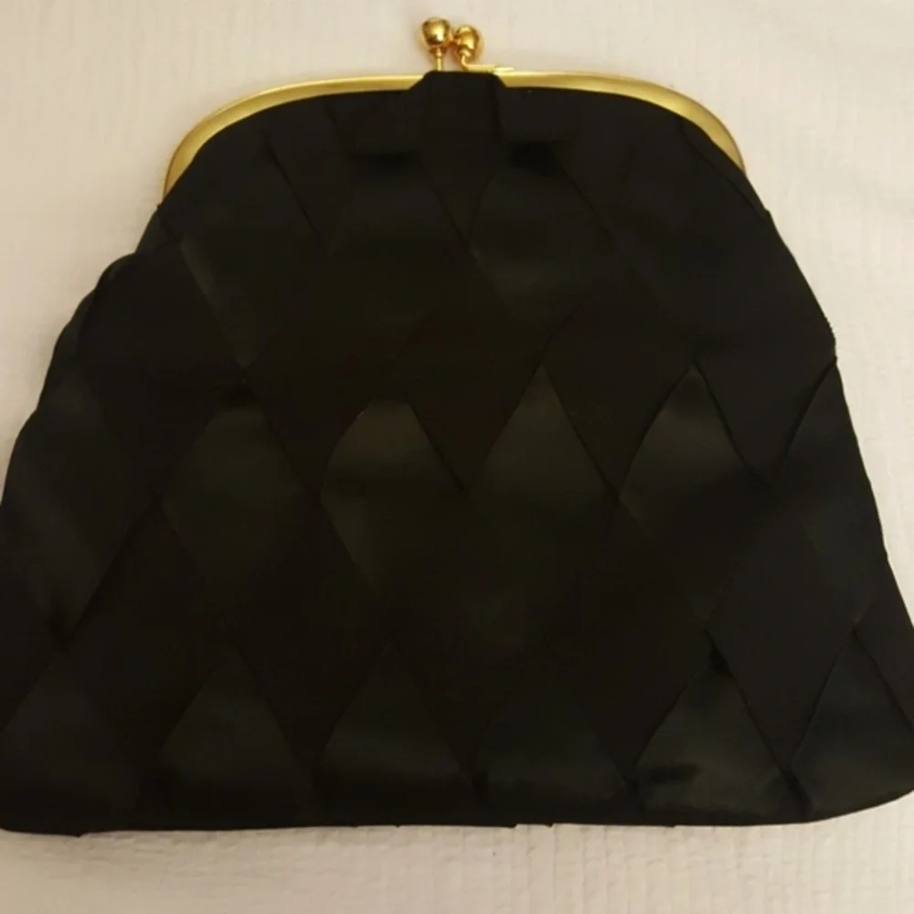 MARTHA KLEIN CREATION SATIN WEAVE CLUTCH‎ VINTAGE